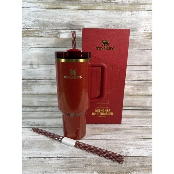 Stanley Scarlet Tinsel 40oz Limited Edition Holiday Tumbler